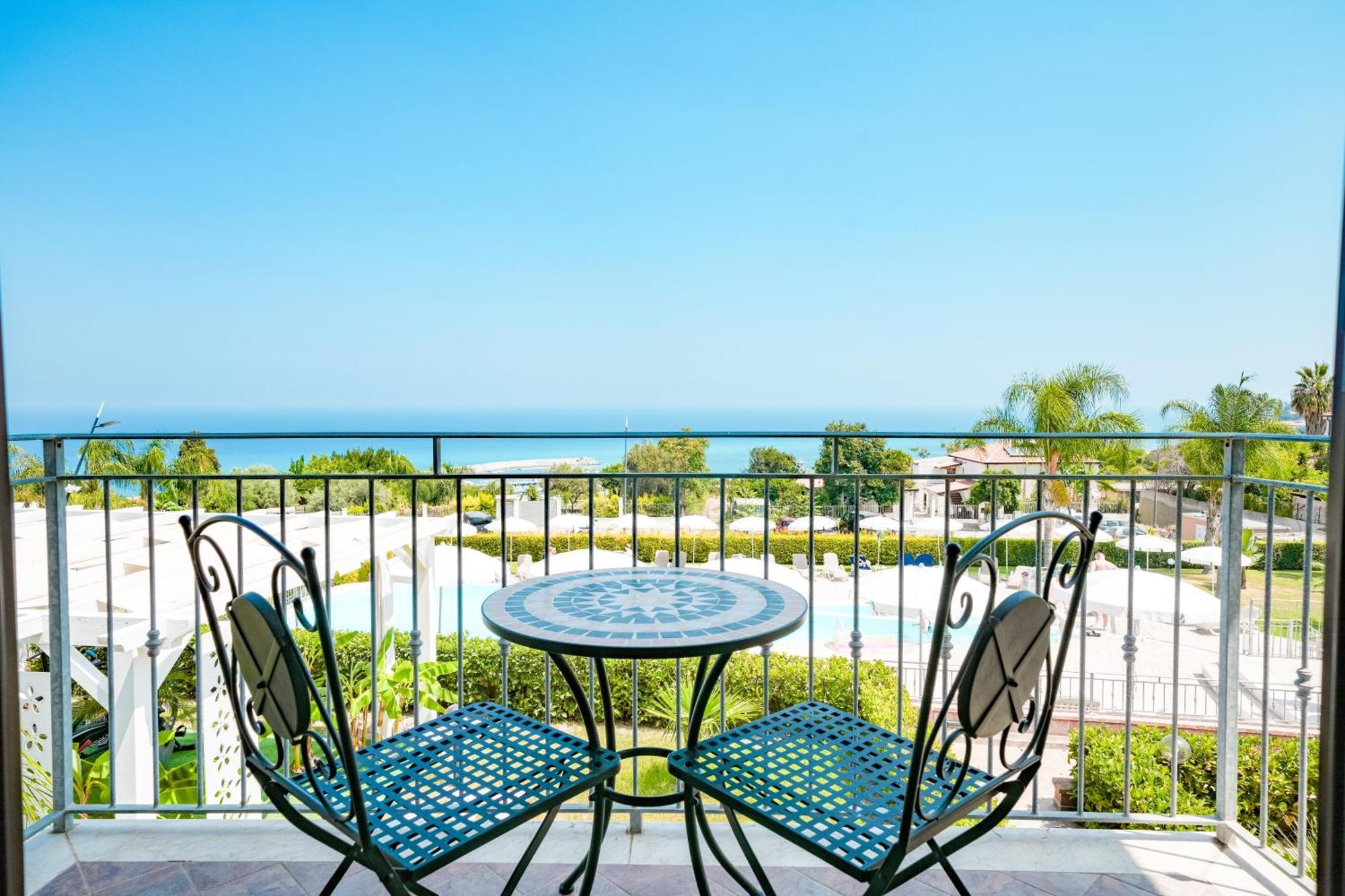 Sentido Michelizia Tropea Resort Εξωτερικό φωτογραφία